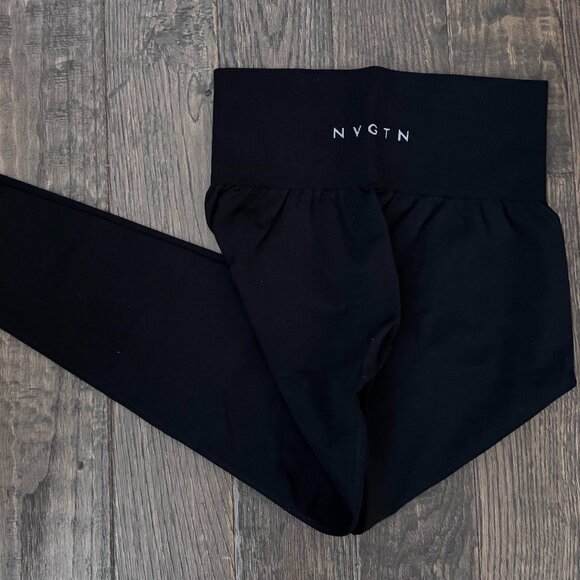 NVGTN Black Solid Seamless Leggings - Picture 2 of 2